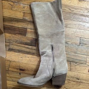 2x worn Vince Camuto Boots